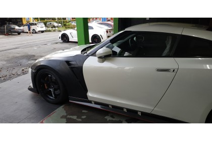 Kansai Service Wide Front Fenders Nissan GTR R35