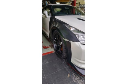 Kansai Service Wide Front Fenders Nissan GTR R35